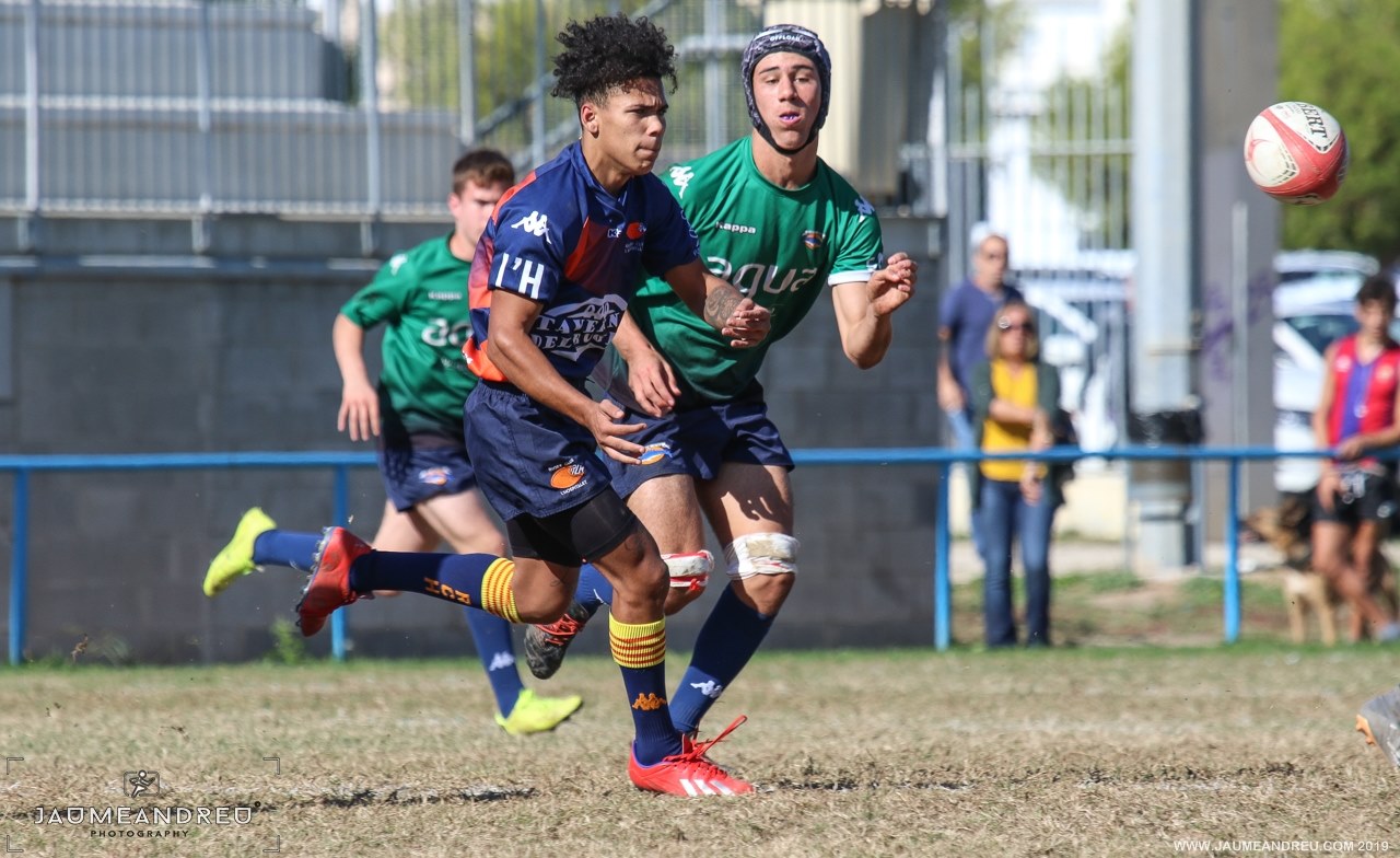 Eli Segarra lidera el Sant Cugat al capdavant de la classificació 75635957_2486637734757365_4534162820807262208_o