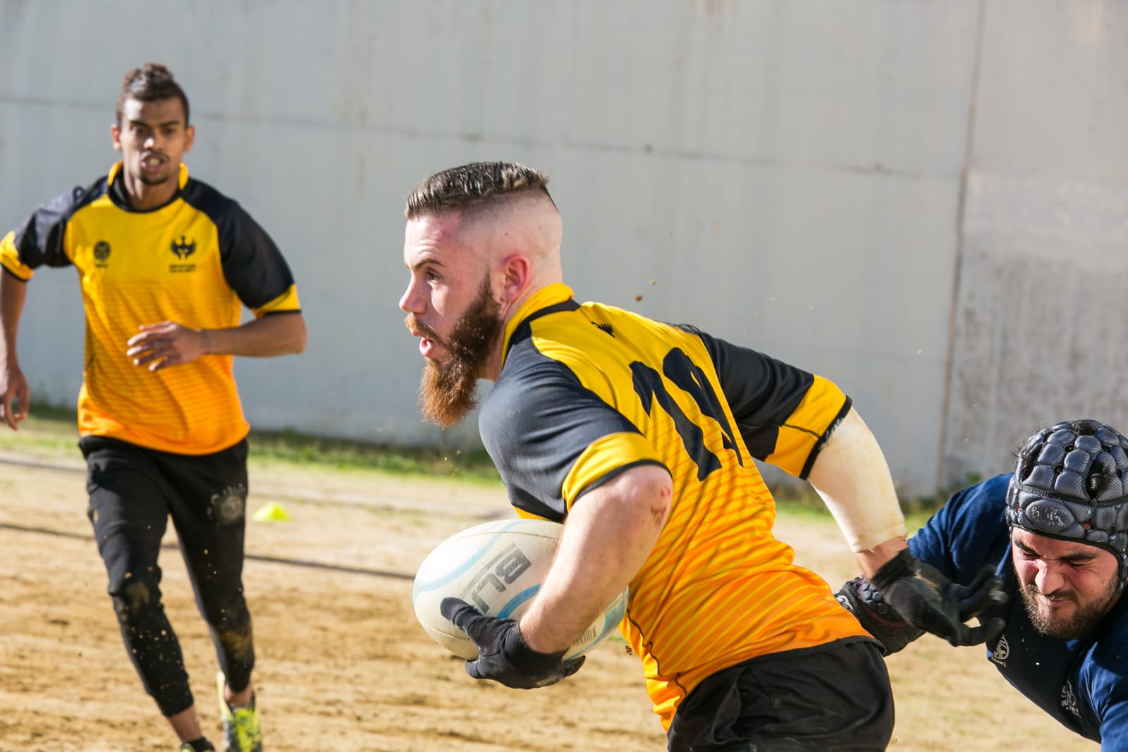 El Jaume, dels Espartans, en una acció del partit IMG-20191223-WA0002